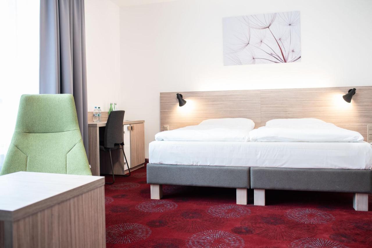 Hotel TAMMEL Jičín Eksteriør bilde