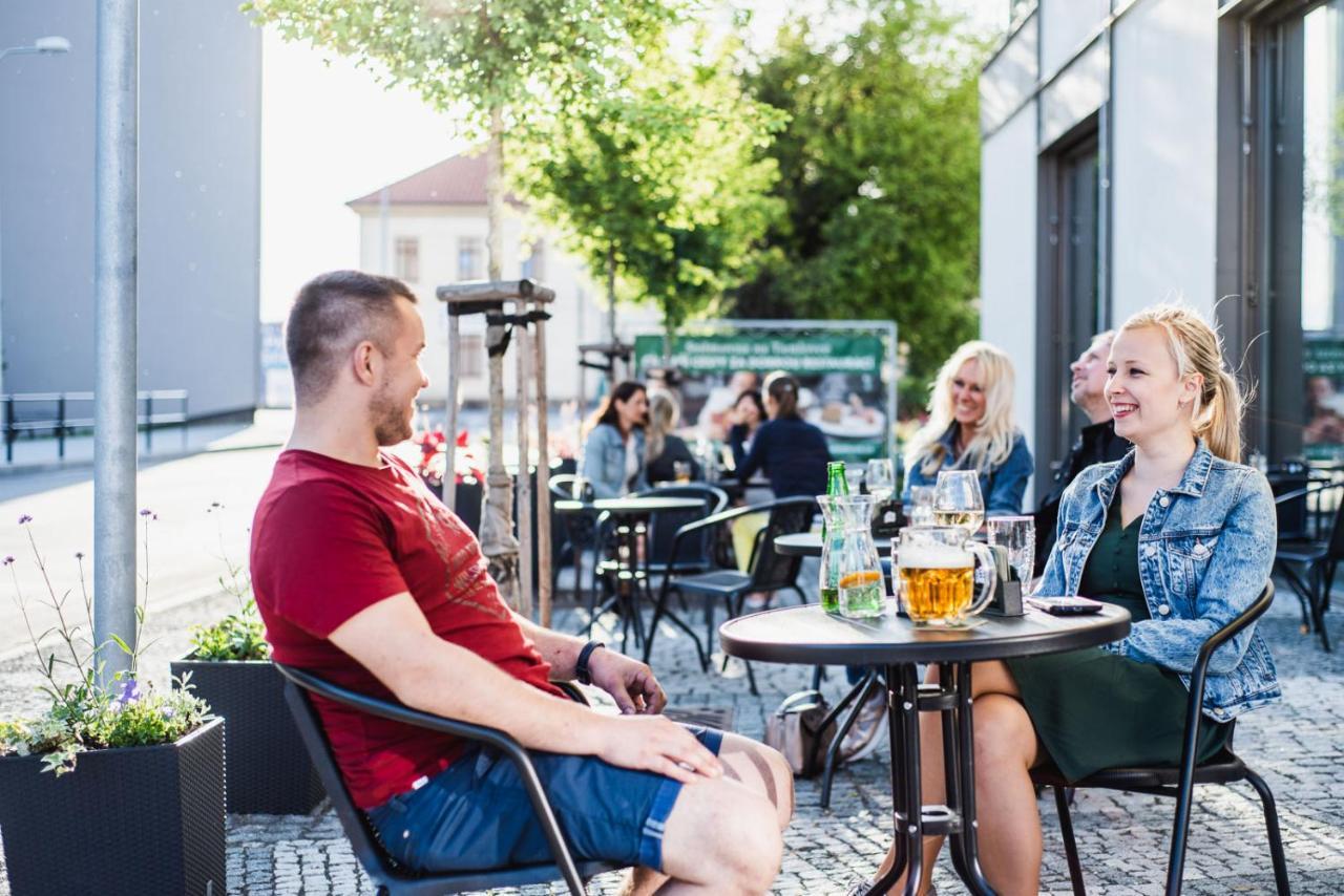Hotel TAMMEL Jičín Eksteriør bilde