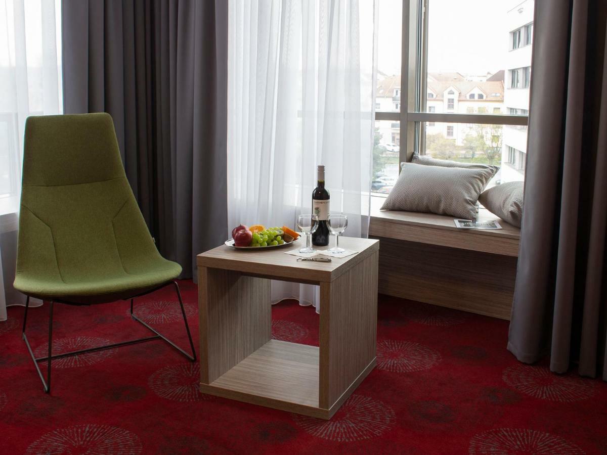 Hotel TAMMEL Jičín Eksteriør bilde